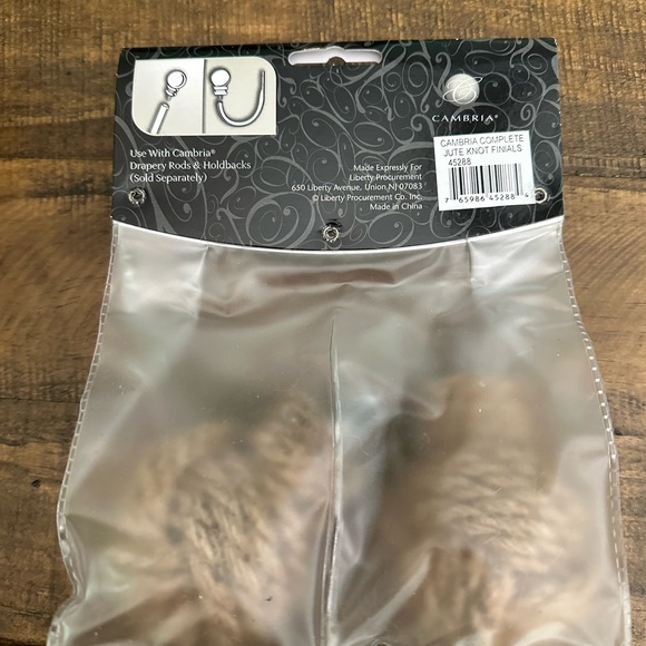 Jute twine curtain rod finials - Picture 2 of 3